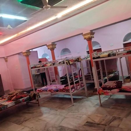 Shri Swami Sheetal Das Aashram Dharmshala พาราณสี ภายนอก รูปภาพ